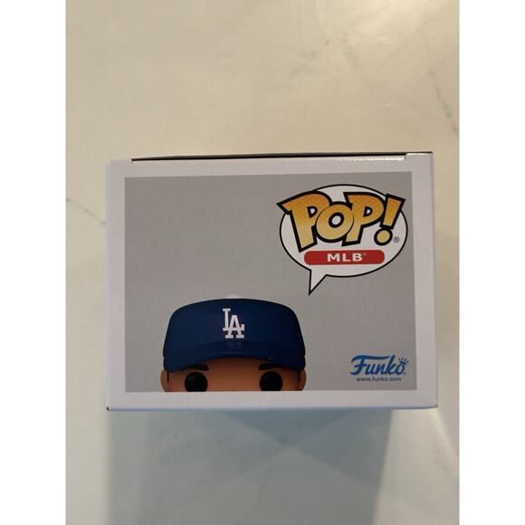 Funko Pop! MLB Shohei Ohtani #105 Funko Exclusive Dodgers pitching #4 - Picture 6 of 7